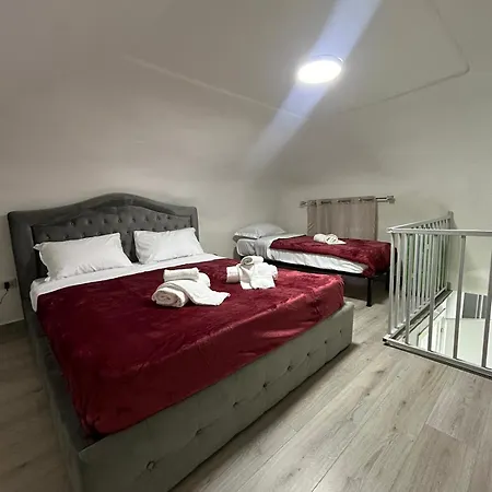 Chiara Luxury * Νάπολη