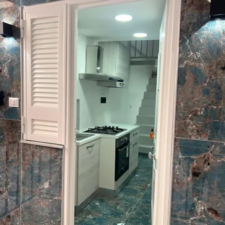 Chiara Luxury * Νάπολη